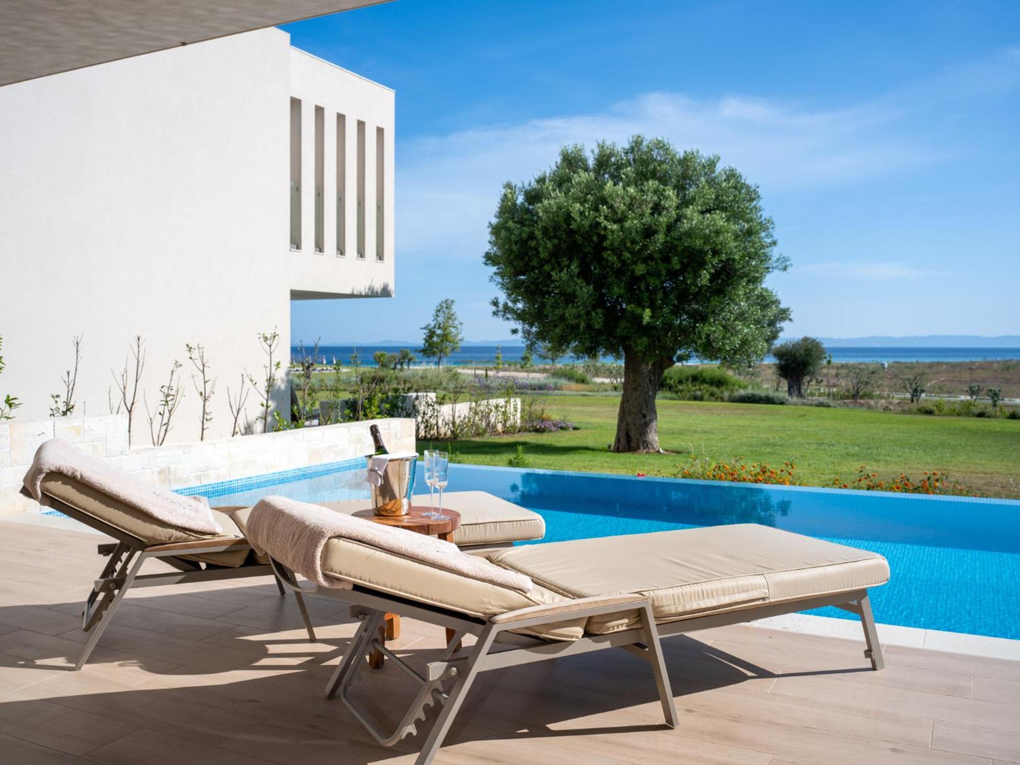 Ammoa Luxury &
