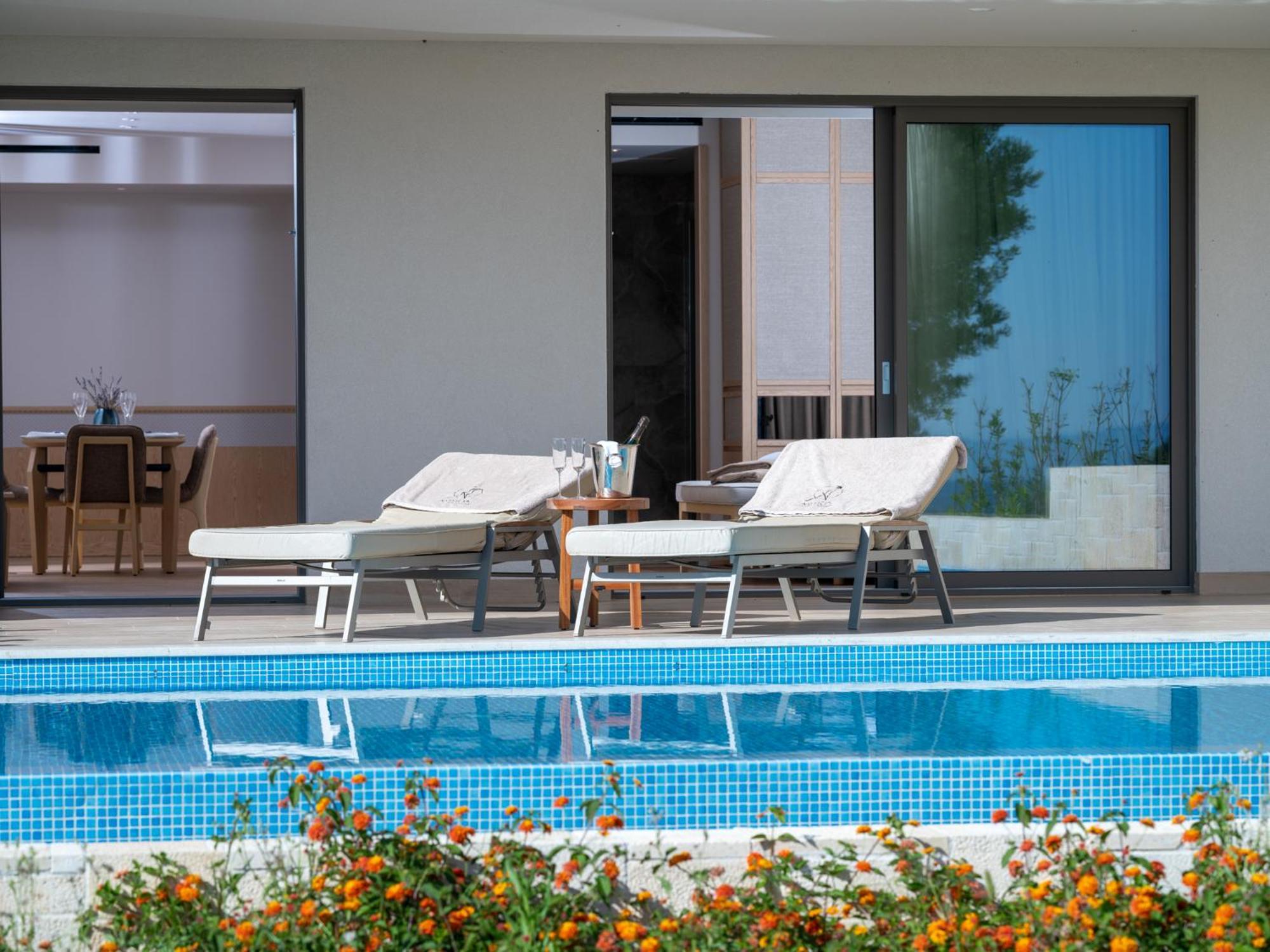 Ammoa Luxury & 5* ניקיטי